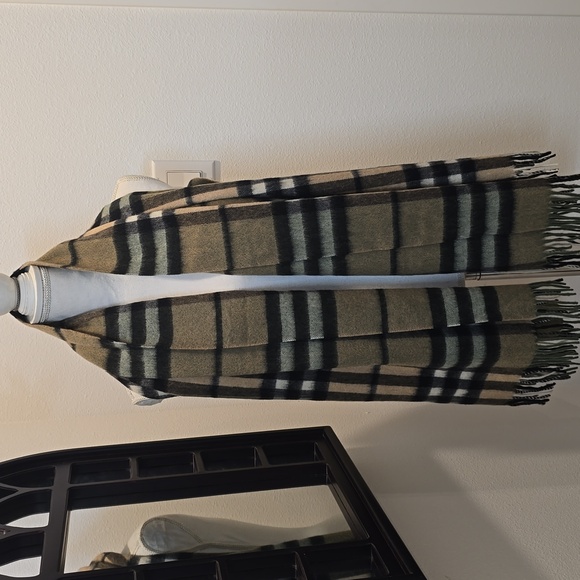 Edinburgh Plaid Wool Scarf Wrap Oversize - Picture 2 of 8